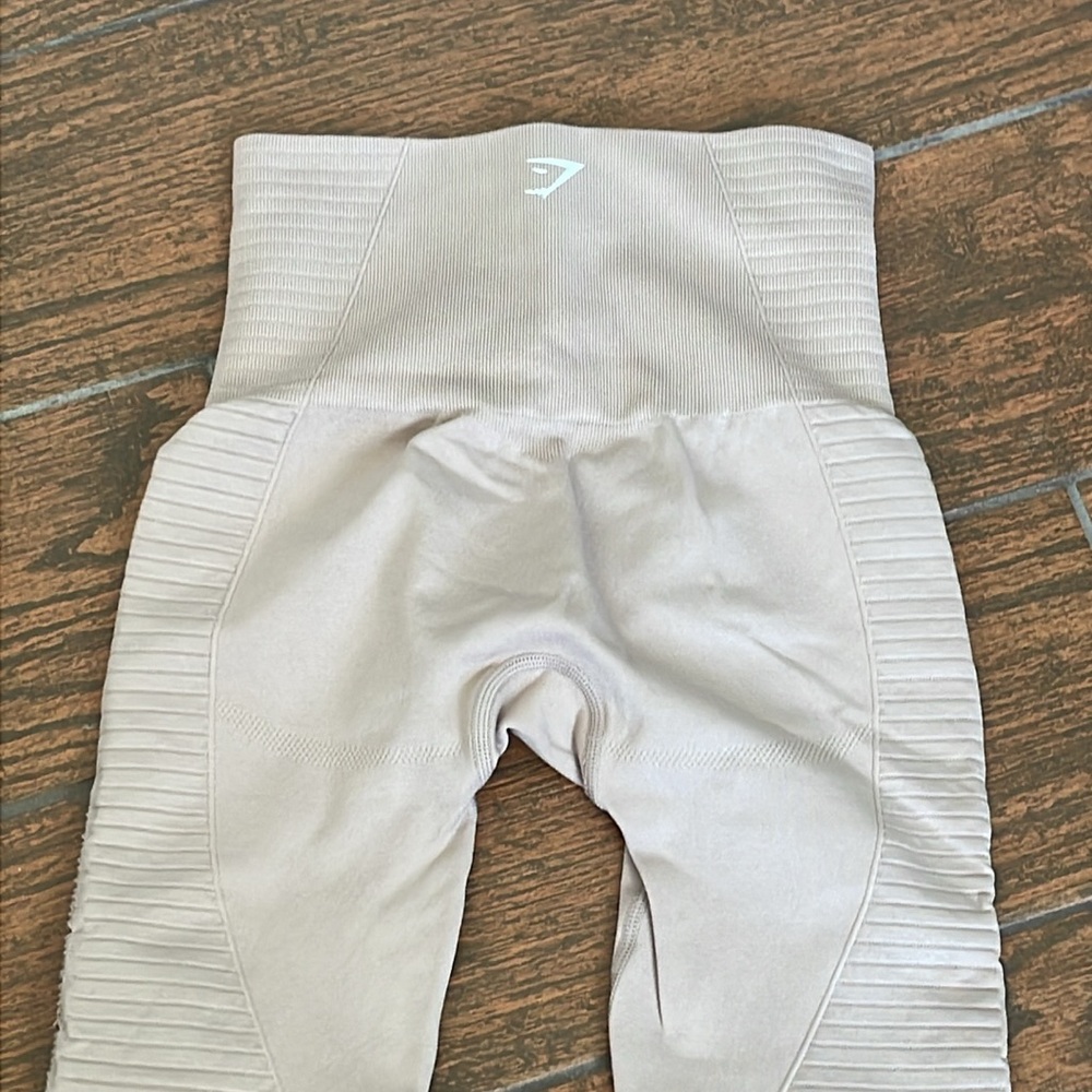 Gymshark Taupe Energy Seamless Womens Leggings Size XS Crop new condition